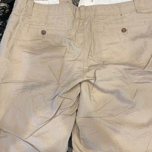 Banana Republic size 35 shorts
New with tags
